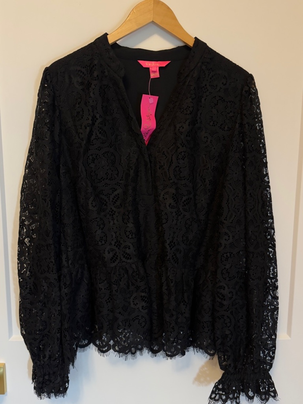 Lilly Pulitzer Jacelynne Black Lace Long-Sleeve V-Neck Top Blouse New w/ Tags L